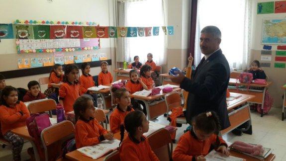 Torbalı İlçe  Milli Eğitim Müdürü Cafer TOSUN Sultan Abdül Hamit İlkokulunu ziyaret etti.