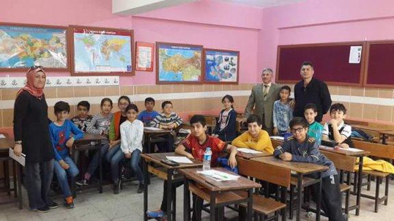 Torbalı İlçe  Milli Eğitim Müdürü Cafer TOSUN Hafta Sonu Yetiştirme Kursu ziyaretleri kapsamında Cengiz Topel  Ortaokulunu ziyaret etti.