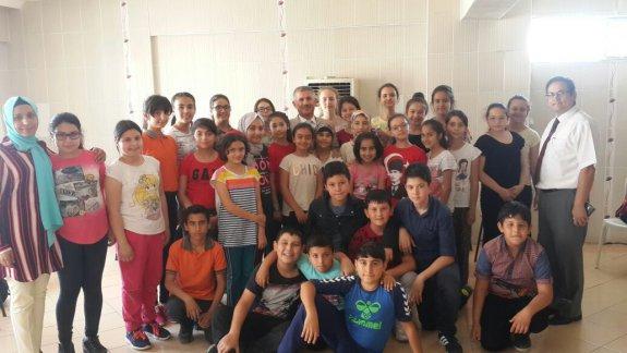 orbalı İlçe  Milli Eğitim Müdürü Cafer TOSUN  Ayrancılar Ortaokulu Tiyatro  sınıfını ziyaret etti.