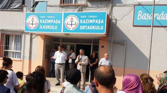 Torbalı İlçe Milli Eğitim Müdürü Cafer TOSUN uyum haftasında Kazımpaşa İlk-ortaokulunu ziyaret etti.