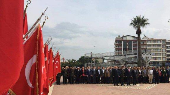 29 Ekim Cumhuriyet Bayramı kutlamaları Atatürk Anıtına çelenk sunma töreni. 