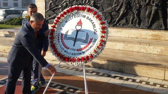 24 Kasım Öğretmenler Günü çelenk sunumu Atatürk Anıtında gerçekleştirildi. 