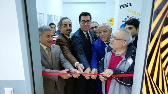 Torbalı İlçe Milli Eğitim Müdürü Cafer TOSUN Gazi İlkokulunda zeka oyunları sınıfının açılışını gerçekleştirdi.