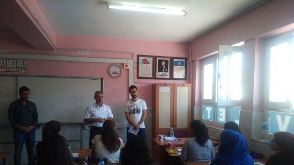 Torbalı İlçe Milli Eğitim Müdürü Cafer TOSUN Mustafa Çoban İlk Orta Okulu Yaz Kursunu ziyaret etti.
