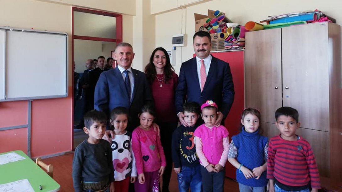 Torbalı Kaymakamı Kadir Sertel OTCU ve Torbalı İlçe Milli Eğitim Müdürü Cafer TOSUN Subaşı İlk-Ortaokulunu ziyaret etti.