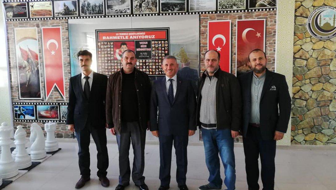 Torbalı İlçe Milli Eğitim Müdürü Cafer TOSUN okul ziyaretleri kapsamında Ayrancılar Anadolu İmam Hatip Lisesini ve Anasınıfını ziyaret etti