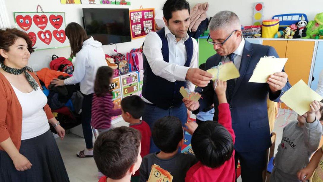 Torbalı İlçe Milli Eğitim Müdürü Cafer TOSUN okul ziyaretleri kapsamında Zeliha Ömer Genç Kızılay Anaokulunu  Ziyaret etti.