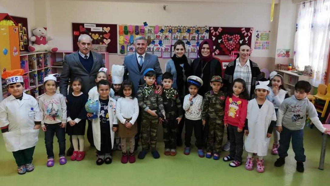 Torbalı İlçe Milli Eğitim Müdürü Cafer TOSUN okul ziyaretleri kapsamında Ayrancılar Sultan Abdül Hamit İlkokulunu ziyaret etti.