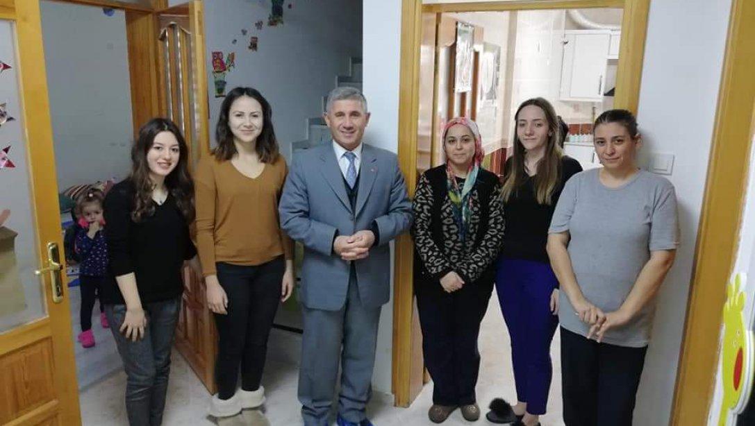 Torbalı İlçe Milli Eğitim Müdürü Cafer TOSUN okul ziyaretleri kapsamında Özel Annem Kreş ve gündüz bakım evini ziyaret etti.