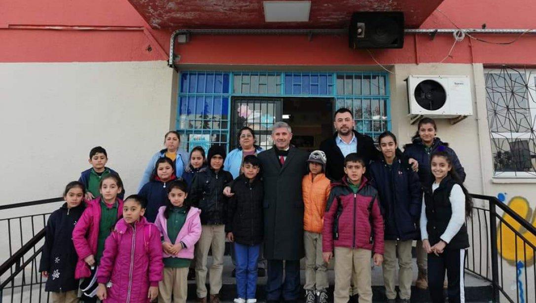 Torbalı İlçe Milli Eğitim Müdürü Cafer TOSUN okul ziyaretleri kapsamında Yazıbaşı Uluğbey ilk-ortaokulunu ziyaret etti.