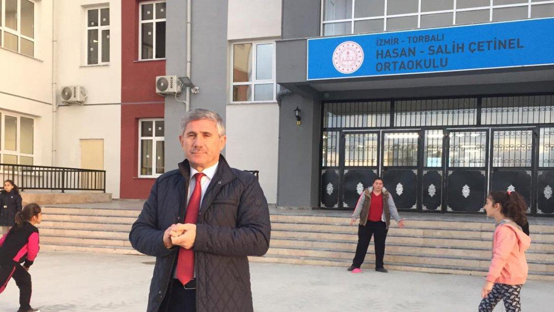 Torbalı İlçe Milli Eğitim Müdürü Cafer TOSUN okul ziyaretleri kapsamında Hasan Salih Çetinel ortaokulunu  ziyaret etti.