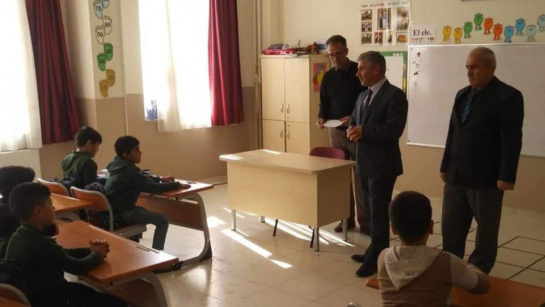Torbalı İlçe Milli Eğitim Müdürü Cafer TOSUN okul ziyaretleri kapsamında Ayrancılar Abdül Hamit İlkokulunu ziyaret etti