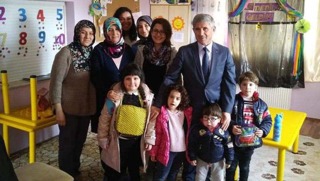 Torbalı İlçe Milli Eğitim Müdürü Cafer TOSUN okul ziyaretleri kapsamında Ayrancılar Anadolu İmam Hatip Lisesi Anasınıfını ziyaret etti
