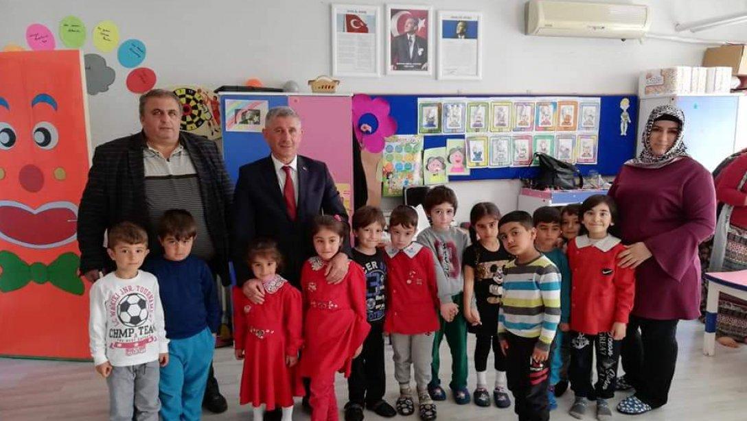 Torbalı İlçe Milli Eğitim Müdürü Cafer TOSUN okul ziyaretleri kapsamında Pamukyazı Tamsa Seramik ilk ortaokulunu ziyaret etti.