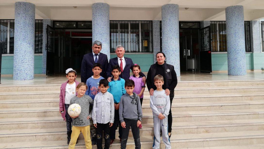 Torbalı İlçe Milli Eğitim Müdürü Cafer TOSUN okul ziyaretleri kapsamında Gazi İlkokulunu  ziyaret etti.