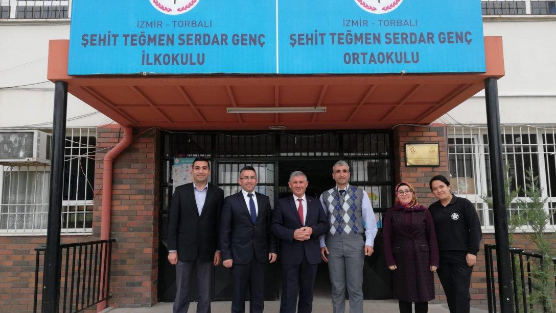 Torbalı İlçe Milli Eğitim Müdürü Cafer TOSUN okul ziyaretleri kapsamında Şehit Teğmen Serdar Genç İlk-Ortaokulunu   ziyaret etti.