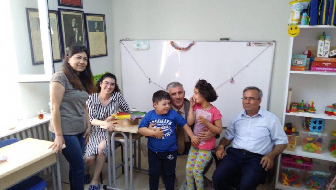 Torbalı İlçe Milli Eğitim Müdürü Cafer TOSUN okul ziyaretleri kapsamında Yeniköy İlkokulunu  ziyaret etti.