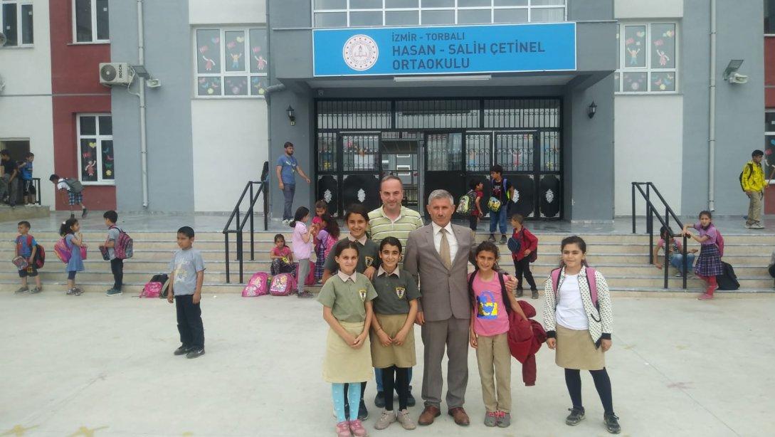 Torbalı İlçe Milli Eğitim Müdürü Cafer TOSUN okul ziyaretleri kapsamında Hasan Salih Çetinel Ortaokulunu ziyaret etti.