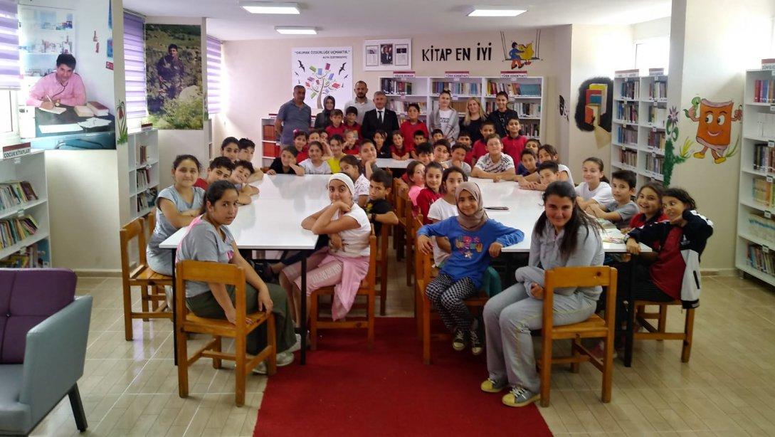 Torbalı İlçe Milli Eğitim Müdürü Cafer TOSUN okul ziyaretleri kapsamında Karakuyu ortaokulu ve Hacı Tahsin Irmak ilkokulunu  ziyaret etti.