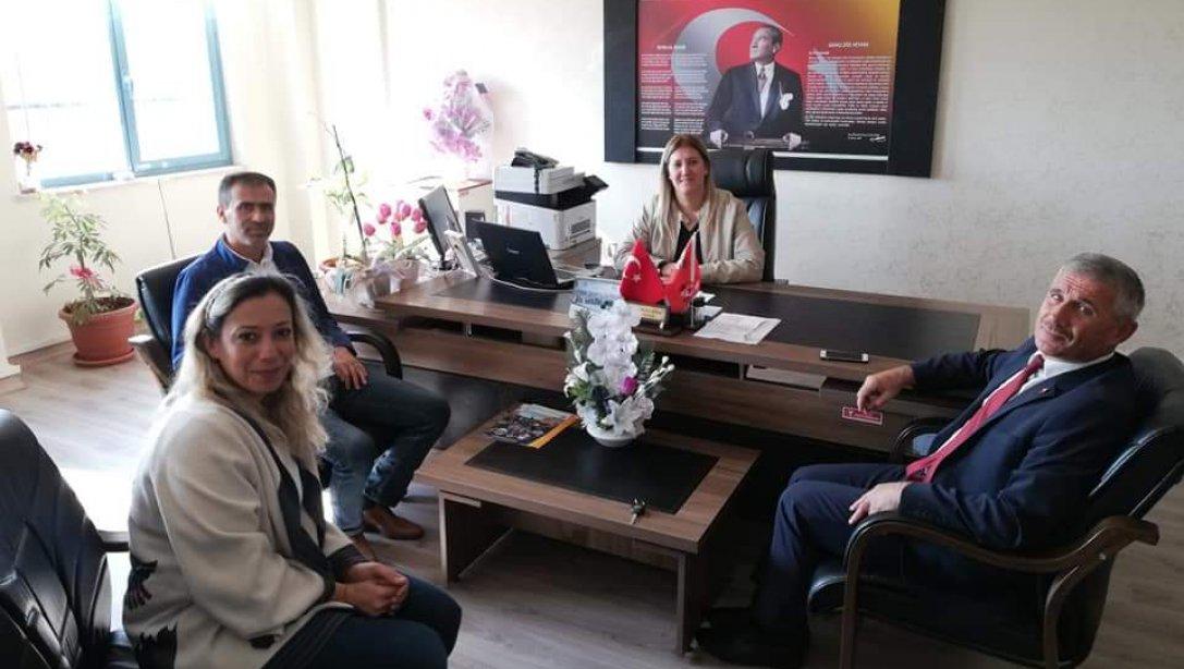İlçe Milli Eğitim Müdürü Cafer TOSUN okul ziyaretleri kapsamında Ayrancılar Türk Telekom Mesleki Teknik ve Anadolu Lisesini ziyaret etti.