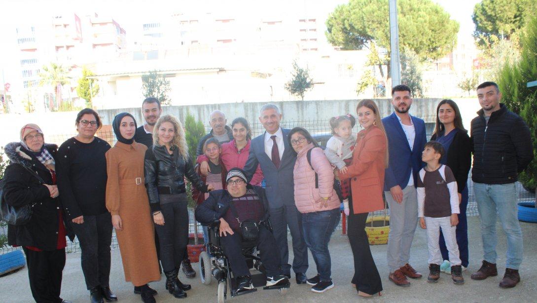 Torbalı İlçe Milli Eğitim Müdürü Cafer TOSUN Ege Çınar Özel Eğitim ve Rehabilitasyon Merkezini  ziyaret etti.