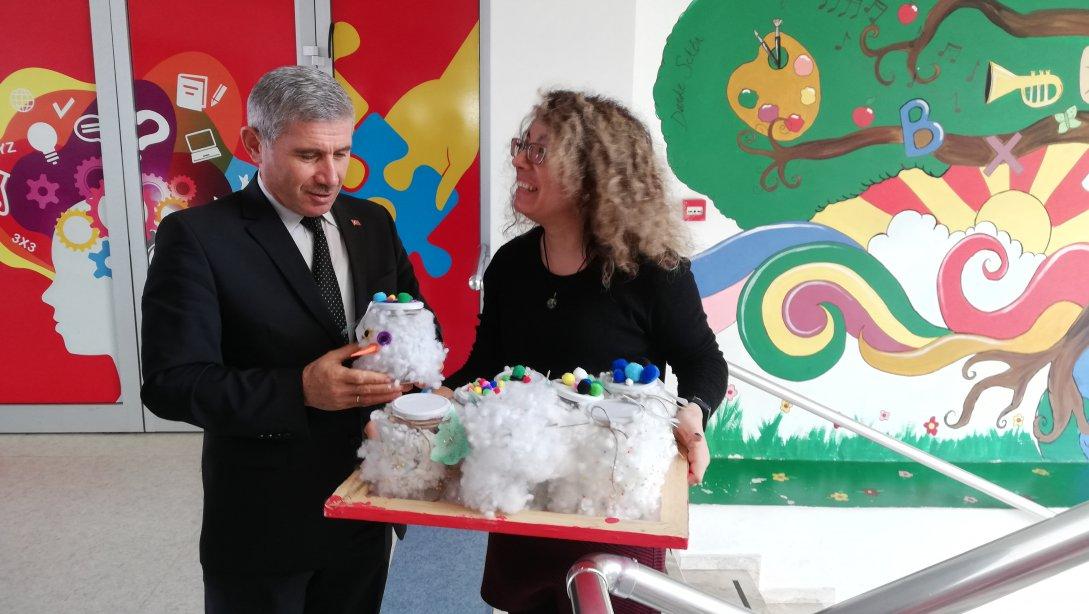 Torbalı İlçe Milli Eğitim Müdürü Cafer TOSUN okul ziyaretleri kapsamında Özel Bahçeşehir Kolejini  lisesini ziyaret etti.