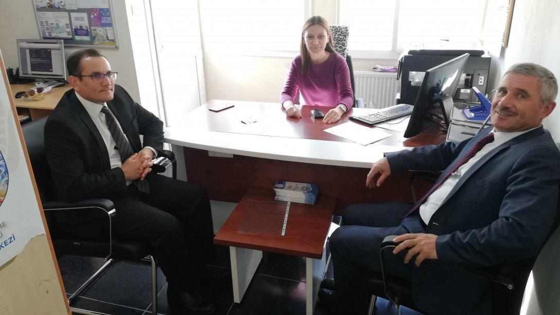 Torbalı İlçe Milli Eğitim Müdürü Cafer TOSUN Kurum  ziyaretleri kapsamında Halk Eğitim Merkezini  ziyaret etti.