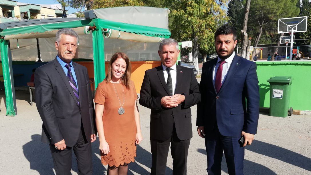 Torbalı İlçe Milli Eğitim Müdürü Cafer TOSUN okul ziyaretleri kapsamında Pancar Muzaffer Hanım İlkokulunu  ziyaret etti.