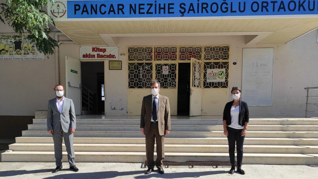 Şube Müdürü Abdulrezak Kaldan Pancar Nezihe Şairoğlu Ortaokulunu ziyaret etti.