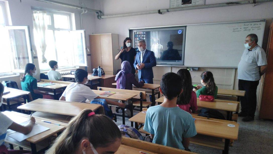 Torbalı İlçe Milli Eğitim Müdürü Cafer Tosun Okul Ziyaretlerine Hız Kesmeden Devam Ediyor