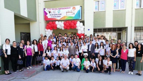 Ticaret Odası 80.Yıl İlk-Ortaokulu TÜBİTAK bilim fuarı Torbalı İlçe Milli Eğitim Müdürü Cafer TOSUN´un katılımı i,le açıldı.