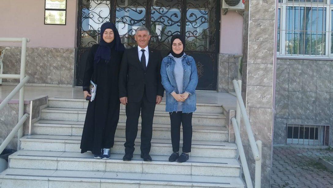 Torbalı İlçe Milli Eğitim Müdürü Cafer TOSUN okul ziyaretleri kapsamında Şehit Uzman Çavuş Tolga Sağlam Kız Anadolu İmam Hatip Lisesi   ziyaret etti.