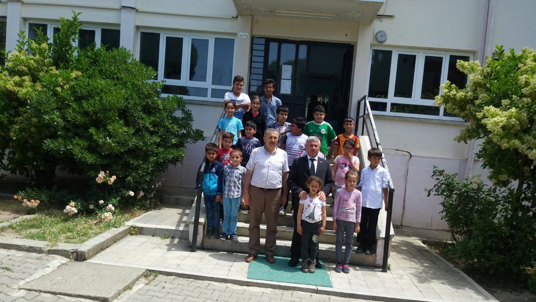 Torbalı İlçe Milli Eğitim Müdürü Cafer TOSUN okul ziyaretleri kapsamında Dirmil İlk-ortaokulunu  ziyaret etti.